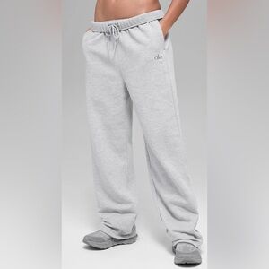 ALO Accolade Straight Leg Sweatpants Heather Grey